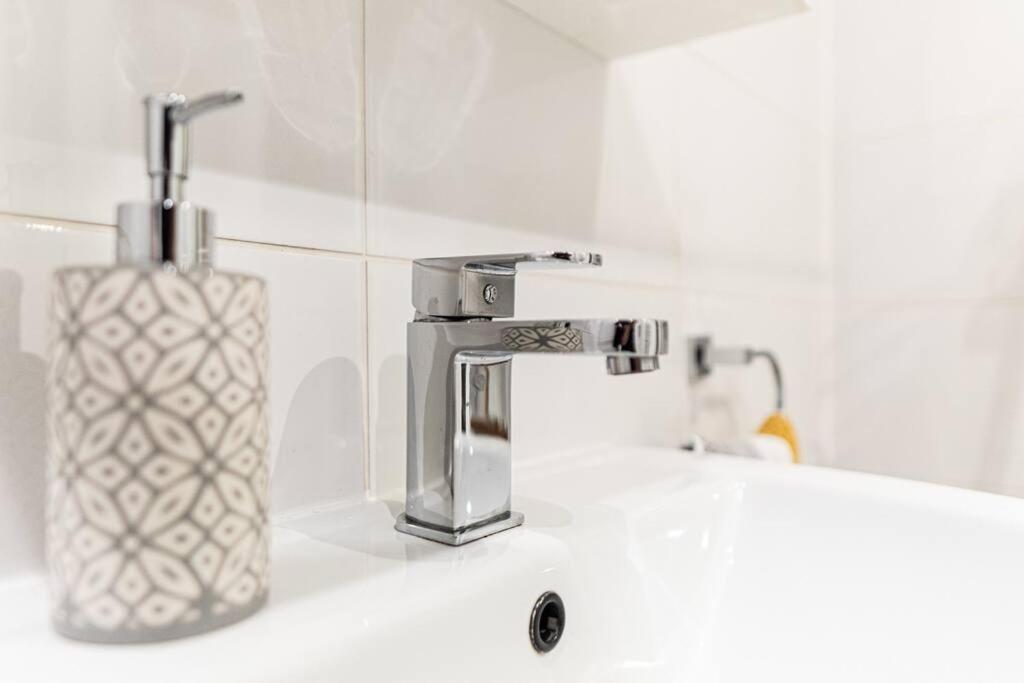 Stylish City Pad With Free Private Parking Glasgow Extérieur photo