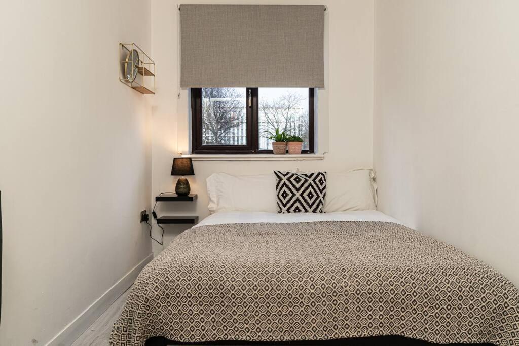 Stylish City Pad With Free Private Parking Glasgow Extérieur photo